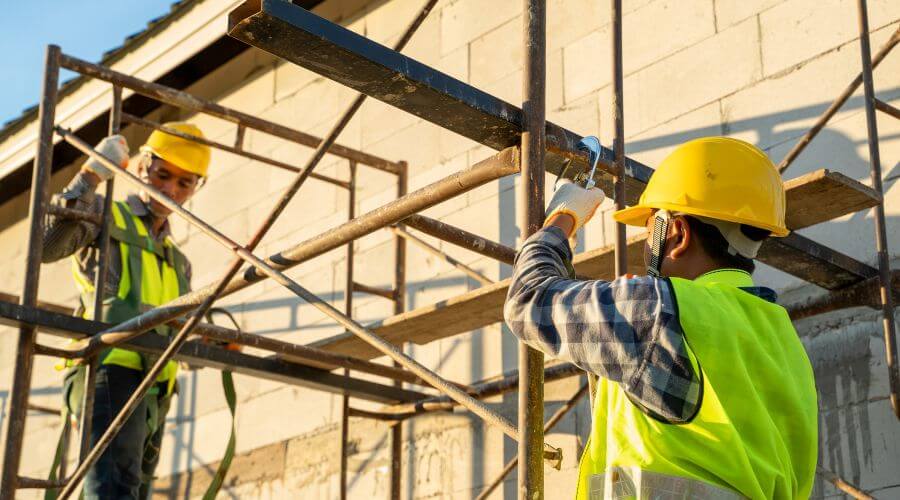 Professional gutter cleaning in Bisbee, AZ